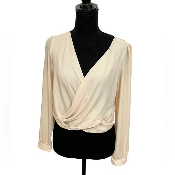 NWT Forever 21 Cream Wrap V-Neck Blouse (M) - Picture 1 of 7